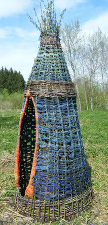 marienmantel marienschutzraum weidenobjekte marianne suessbauer sylvia drudik salix weidenwahn